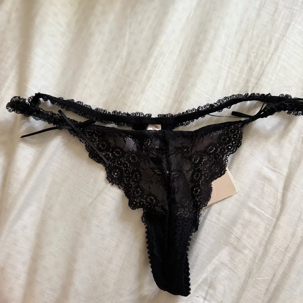Affinitas intimates Lingerie Set- 32B Sexy Molded Cup Cami + Small Thong NWT - Picture 4 of 5